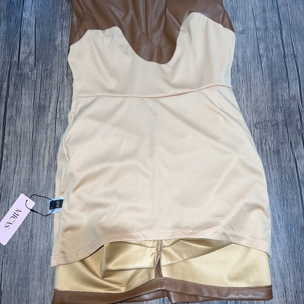 Micas Ruched Faux Leather V-Neck Bodycon Mini Dress Brown Size M - Picture 8 of 15